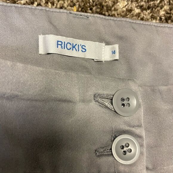 rickis | Women’s Gray Capris - Picture 4 of 4